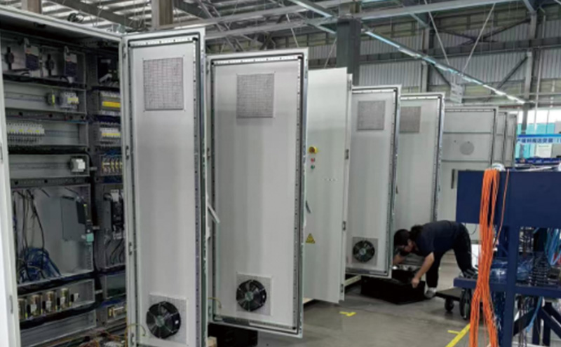 如何优化不锈钢控制柜的散热性能？